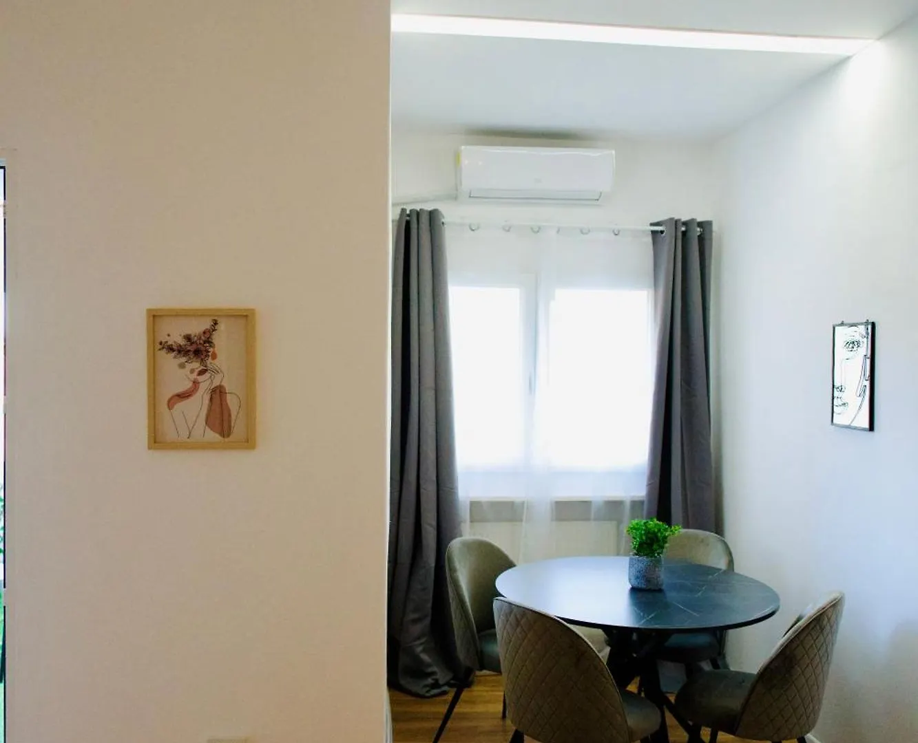 Hacienda Romana - Apartment Bucharest 0*,